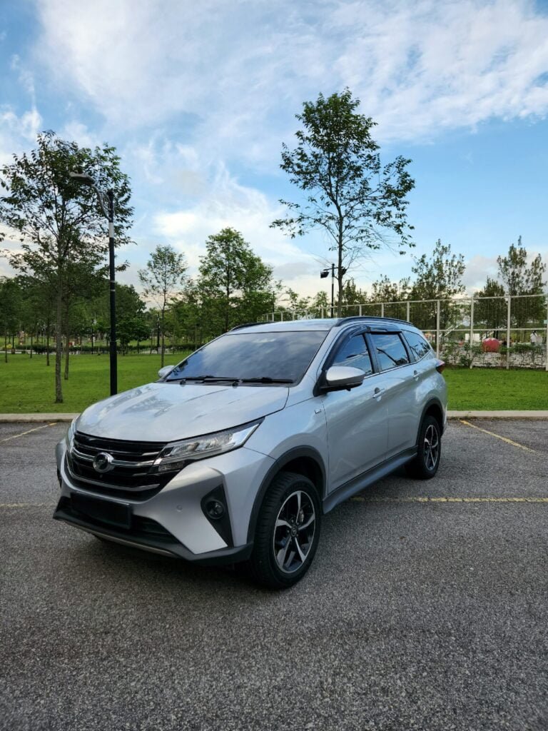 Standard MPV 01