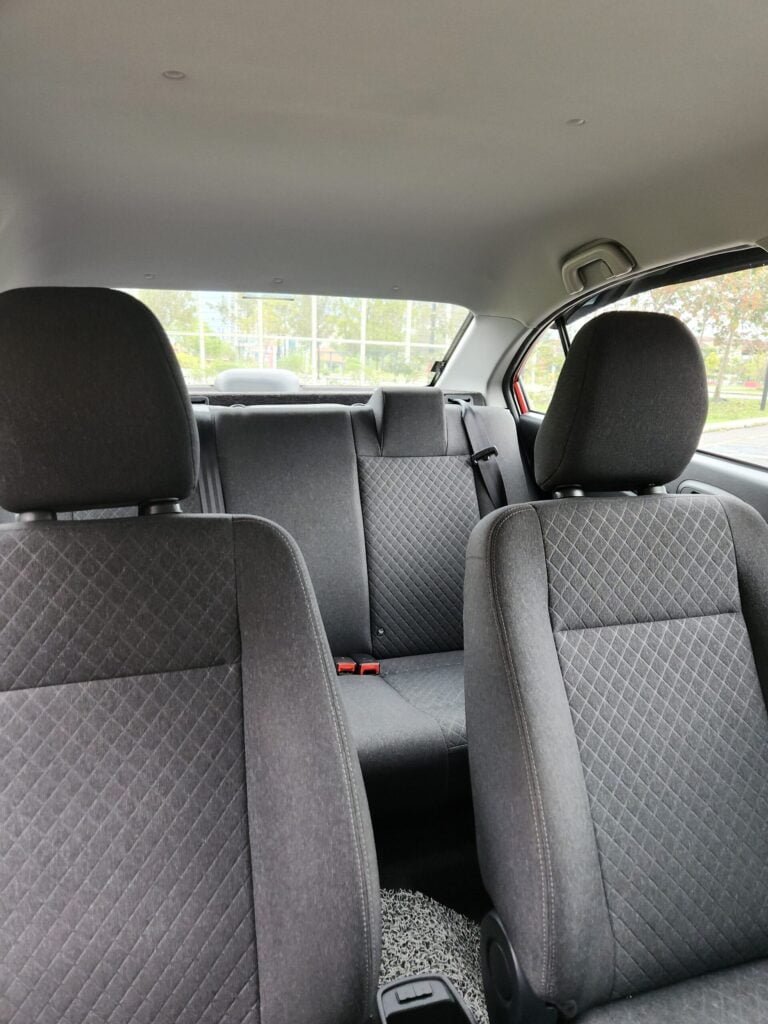 Standard Sedan 04