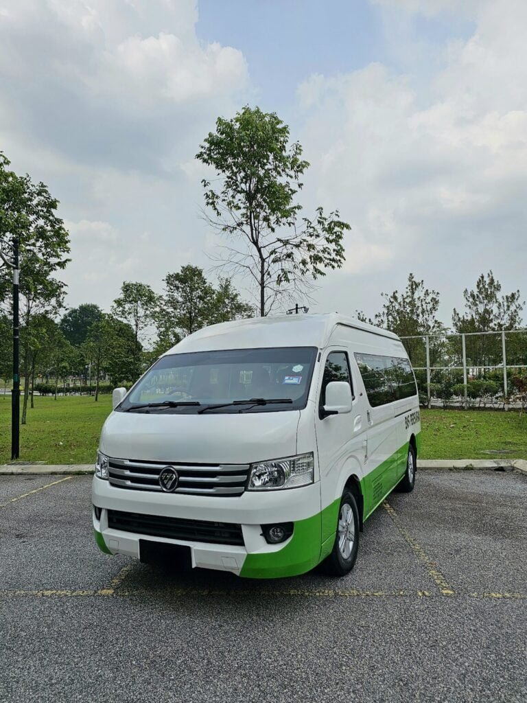 15 Seater Van 01