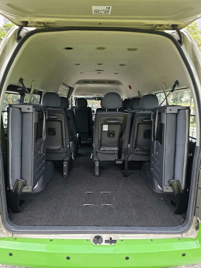 15 Seater Van 03