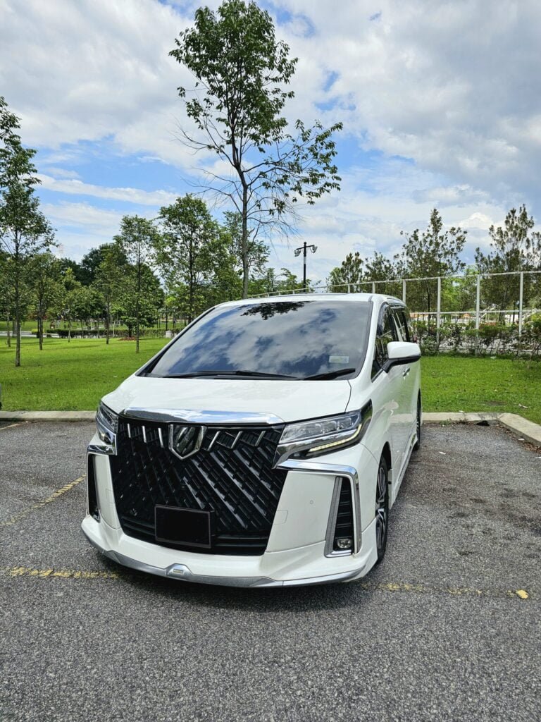 Premium MPV ​11